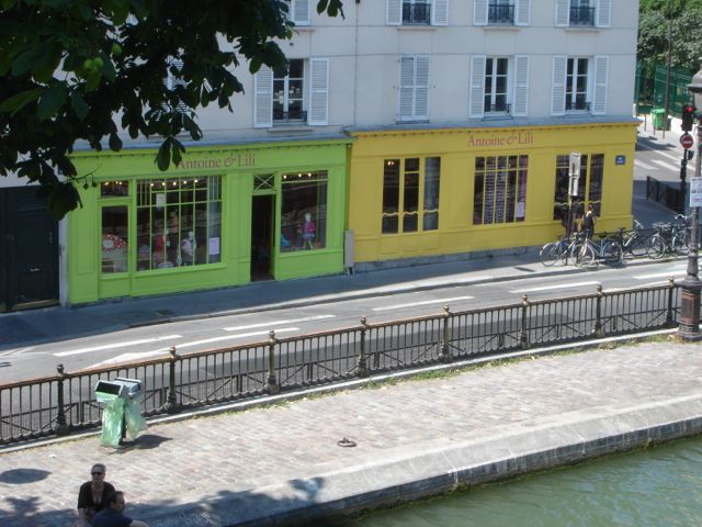 Paris32